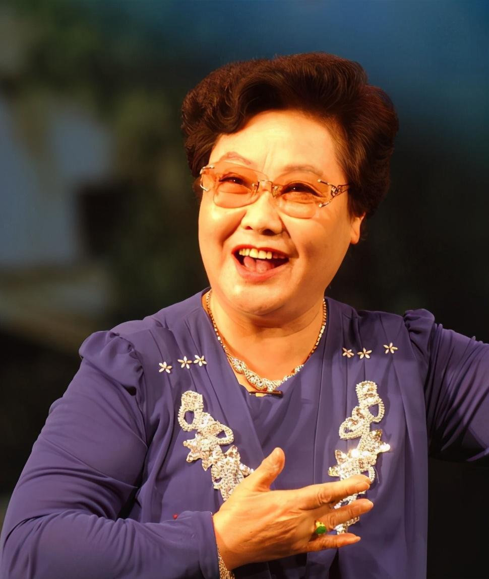 歌唱界不老传奇,老一辈艺术家们的幸福人生与真爱见证 当我回忆起那些
