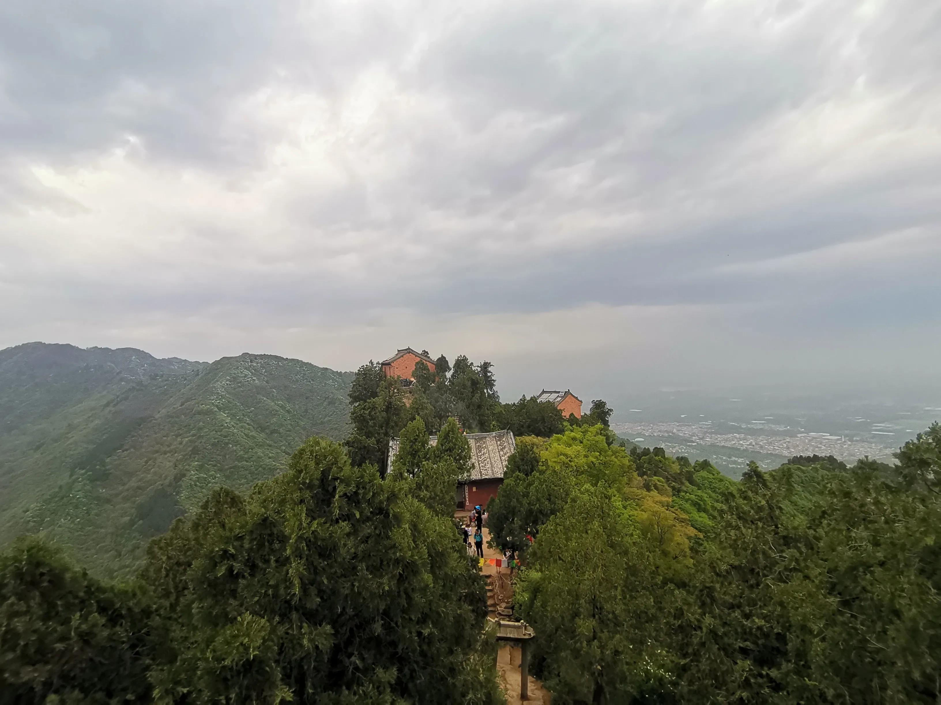 西安子午峪小五台山 神秘而美丽的地方 西安是一座历史悠久的城市