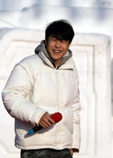 赵本山徒弟纷纷出走,本山传媒风光不再,谁之过?