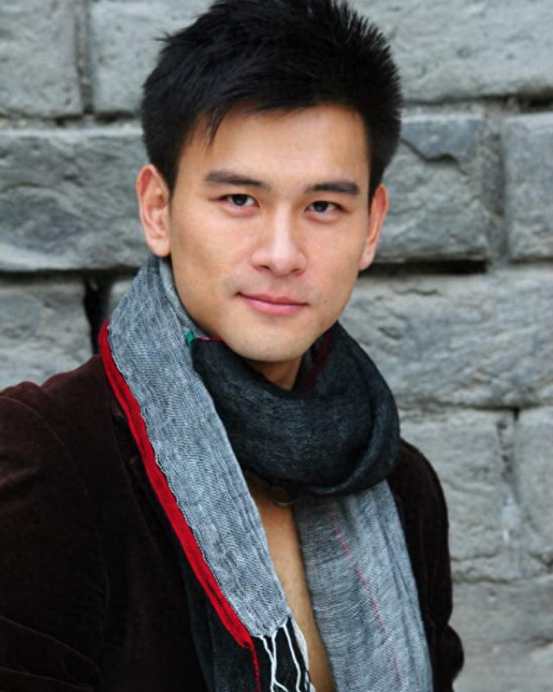 徐僧与白庆琳:娱乐圈的离合与各自成长 在光鲜亮丽的娱乐圈中,徐僧与