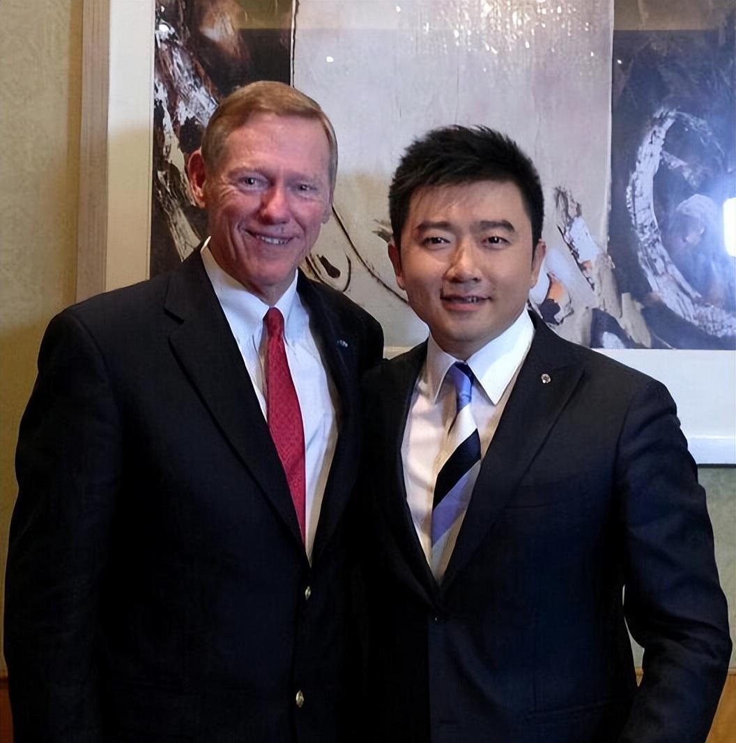 被国家逮捕的央视主持人 成蕾和邱启明都是央视主持人,他们因为泄露