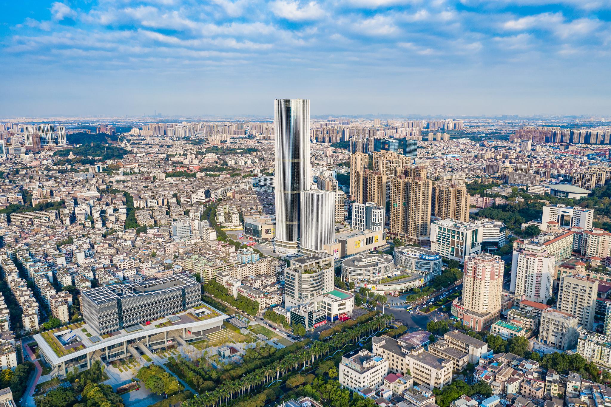 铜陵市2023年财政收入增长强劲,义安区表现突出,但市直部分下跌成隐患