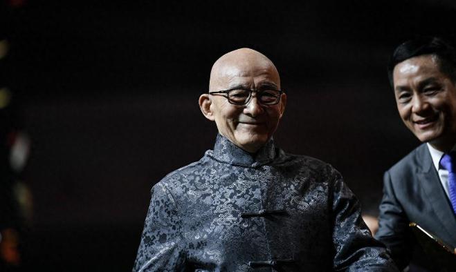 艺术坚守者,爱情战士,婚姻关系的深刻解读者 游本昌,这位90岁的演员