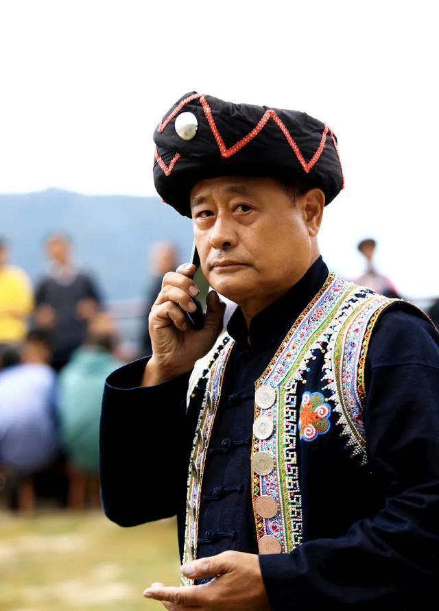 李建新:才子佳人的幸福生活,演技非凡惹人羡 李建新,一位杰出的演员