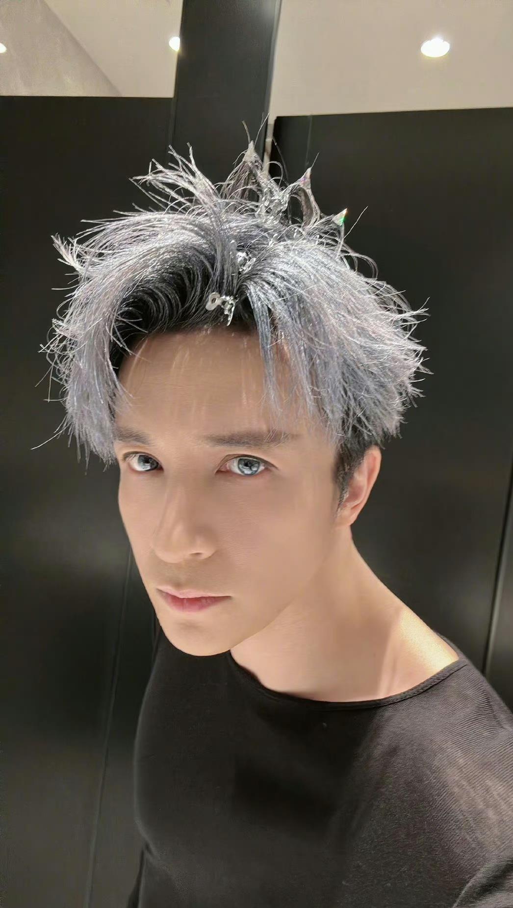 薛之谦与李雨桐恩怨再起:撤诉背后的真相 薛之谦和李雨桐的情感纠葛