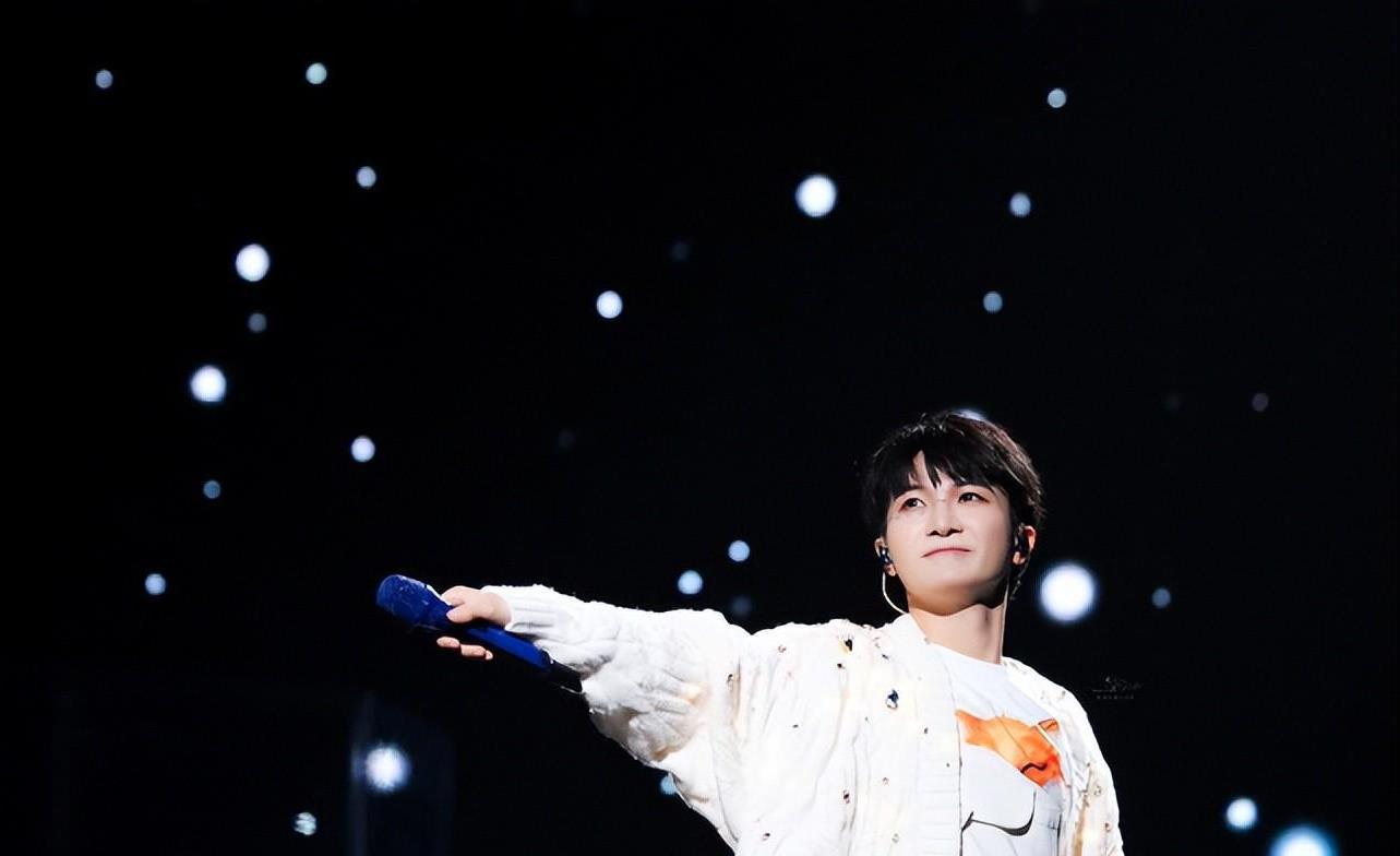 周深惊艳联合国舞台:实力证明中国文化魅力,展现娱乐市场新趋势 周深