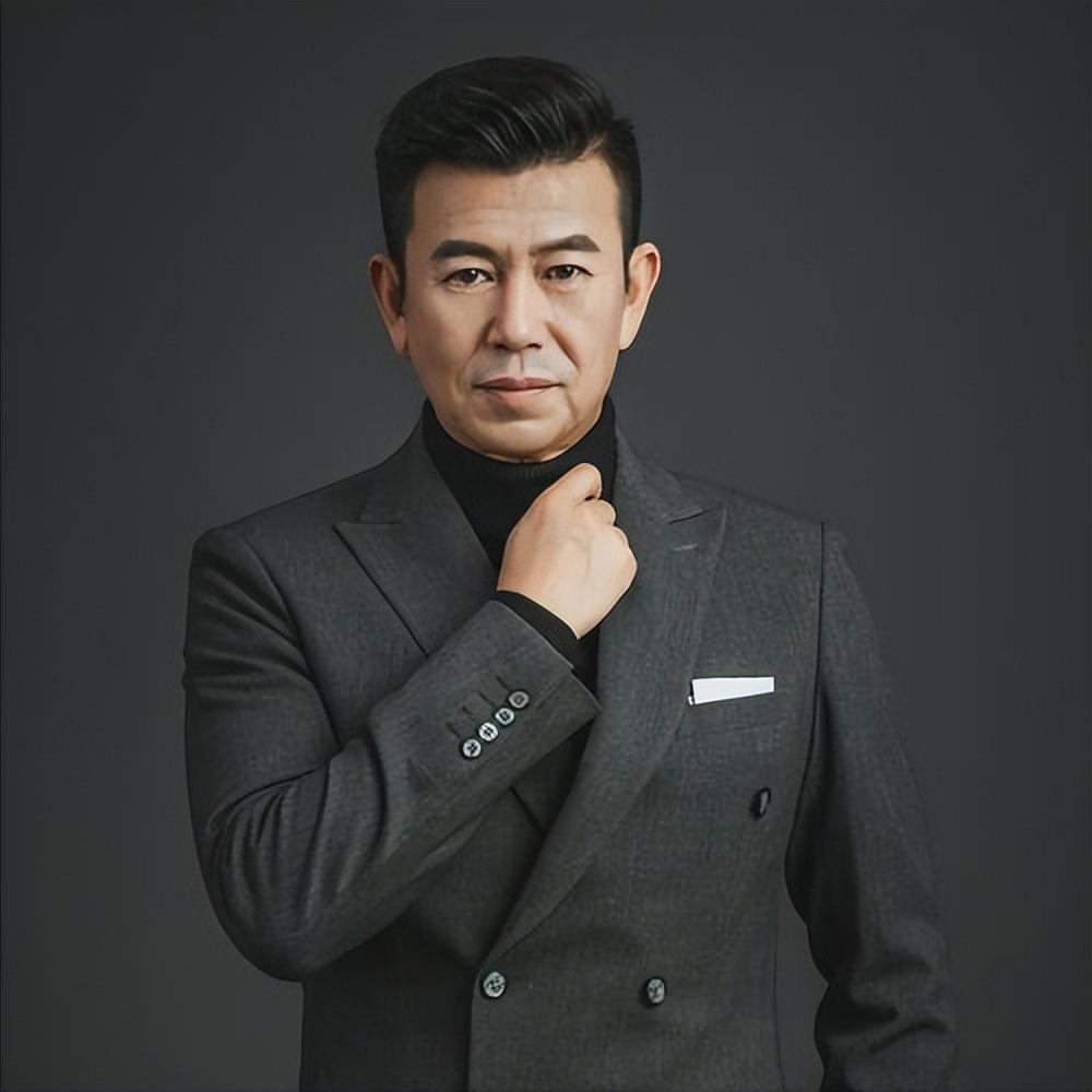 江柏萱:宠妻如命,演技与人品双馨的演员典范 江柏萱娶单亲妈妈为妻