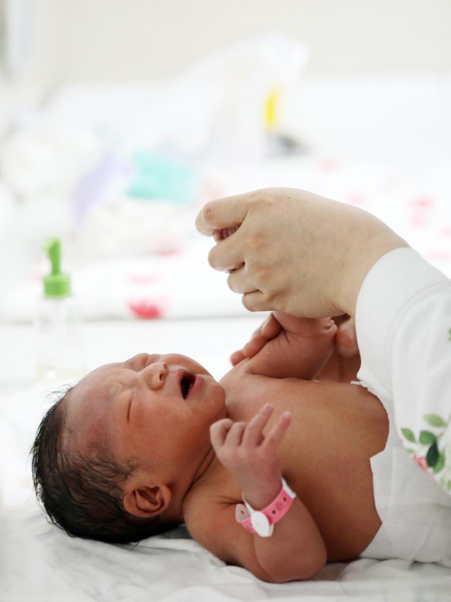 41岁女星万茜决定生下孩子:事业与家庭的完美平衡 万茜,因在2017年网