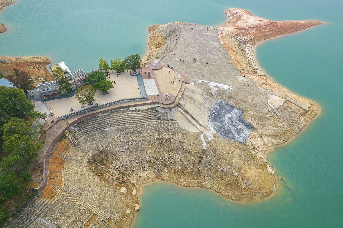 枫树坝水库开闸泄洪,出库流量不超过450m06/s 受流域降雨和上游水库