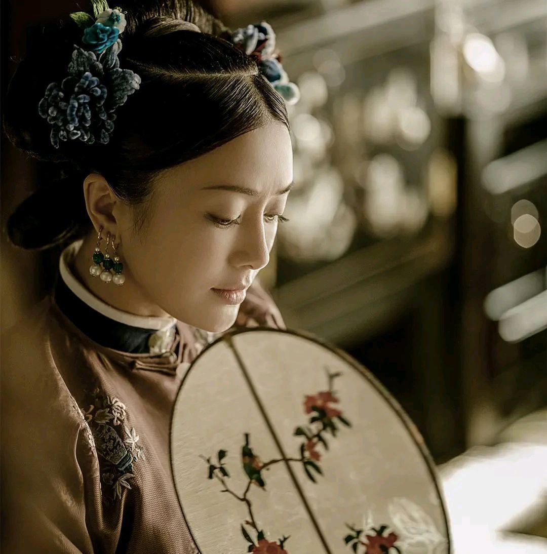如懿传》试镜场面热闹非凡,2000人试镜,八位知名演员被刷下来,如今