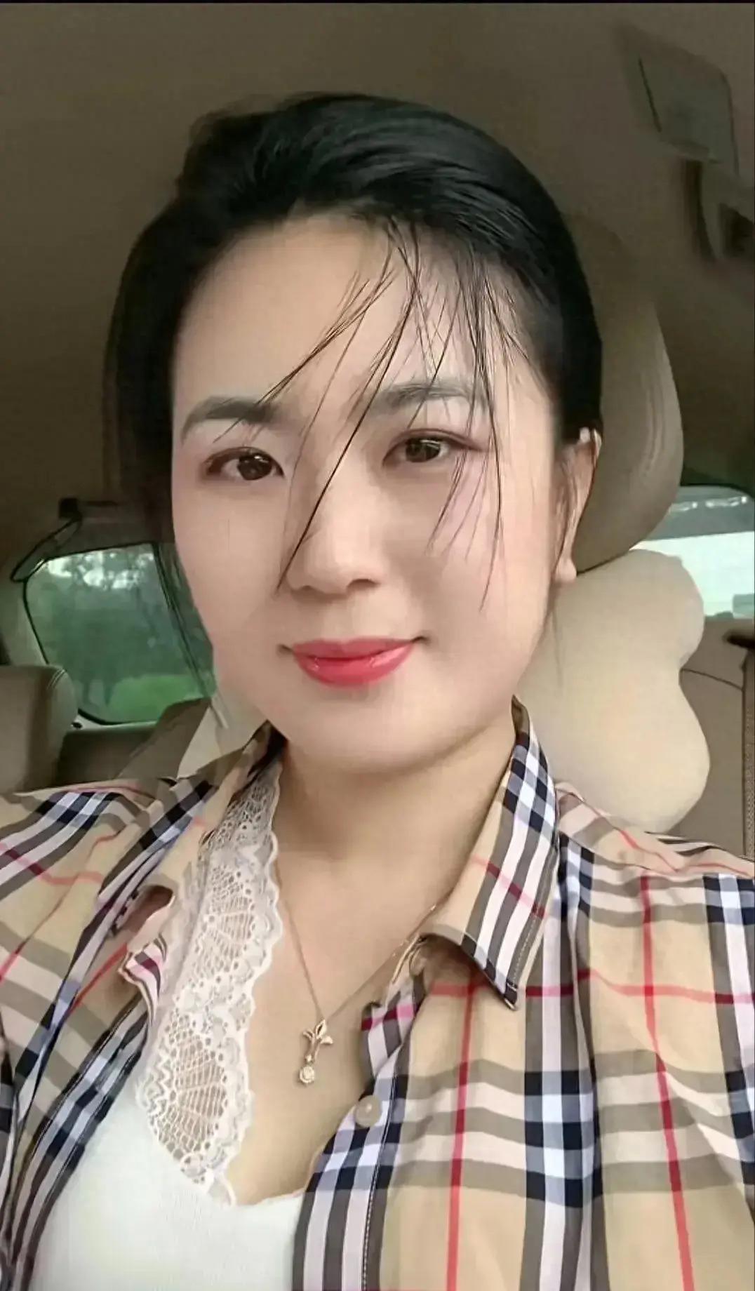 离婚之夜,丈夫提出再同居,林雨:八年的婚姻竟成陌路 林雨和赵轩的婚姻