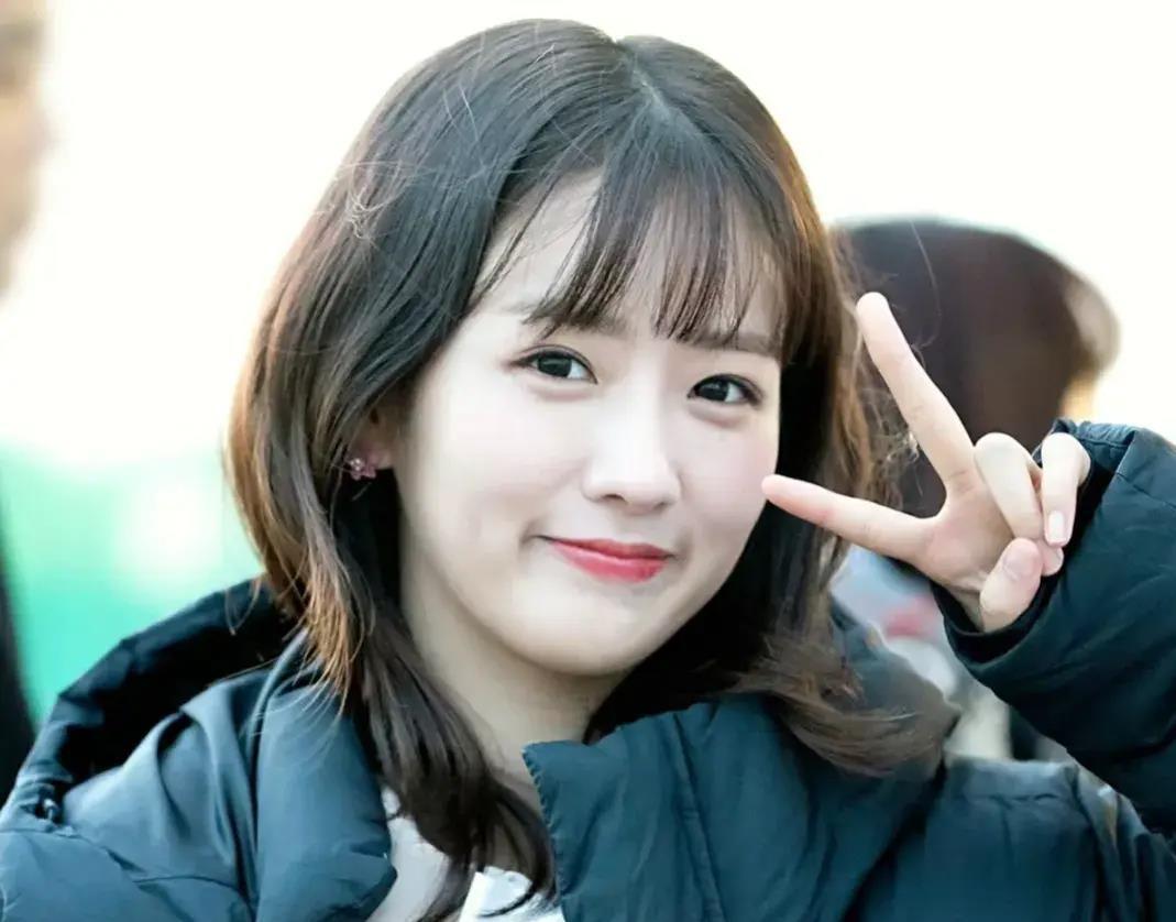 apink尹普美与黑眼必胜恋情曝光,八年长跑或迎美满结局 apink成员尹