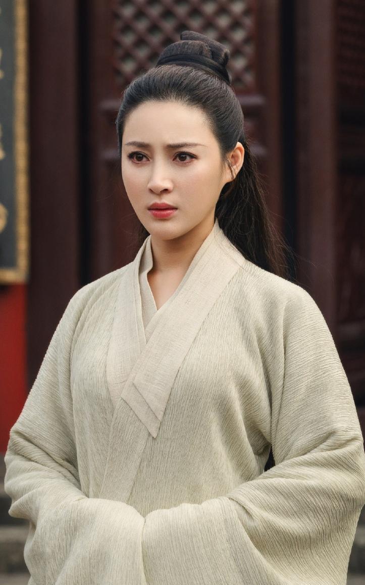 甘婷婷:最美潘金莲的故事 甘婷婷,曾出演新版《水浒传》中的潘金莲一