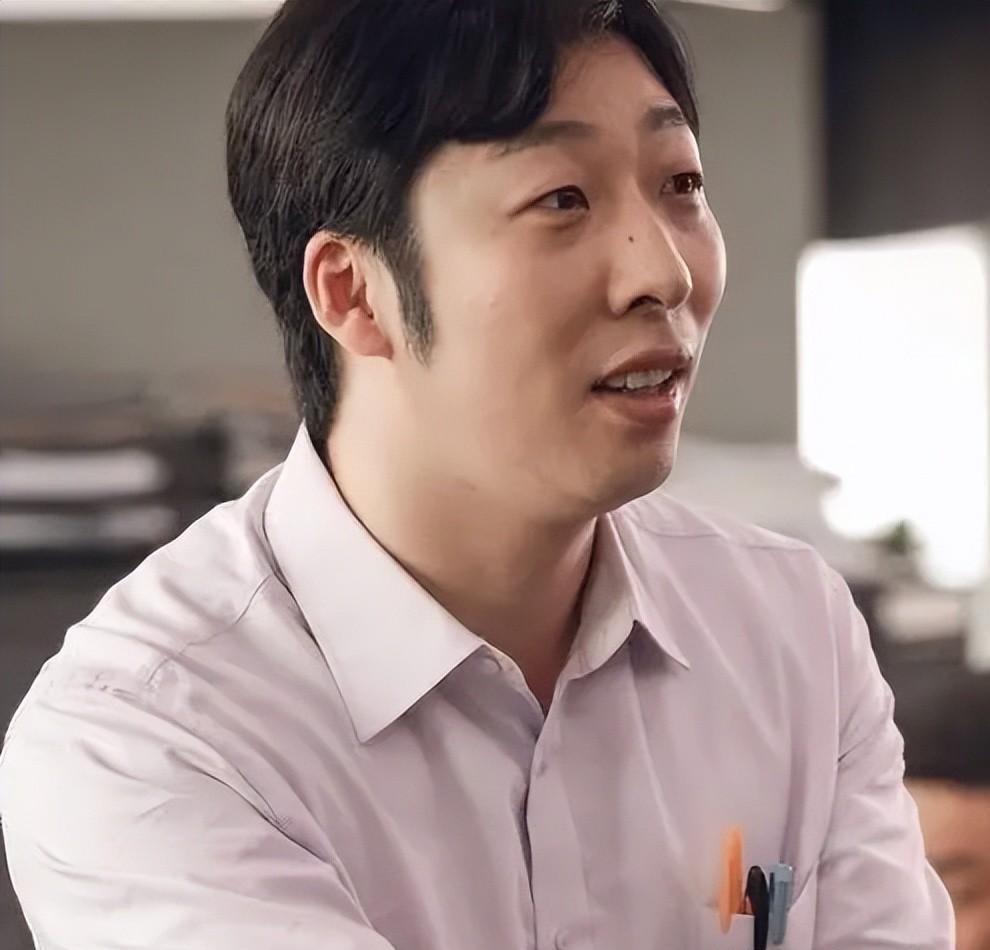 张子贤:非科班演员的逆袭,与影帝共舞,演绎人生百态 张子贤,一个没有