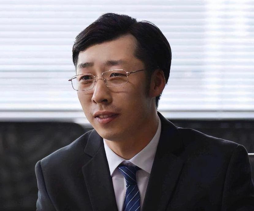 张子贤:从配角到剧抛脸的华丽转身,实力诠释演员的自我修养 张子贤,一