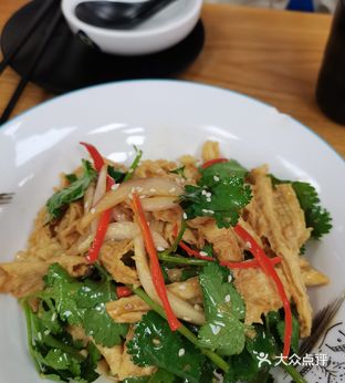 年年廿五酸菜鱼(珠海口岸购物广场店)