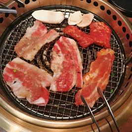 宏运炭火烤肉
