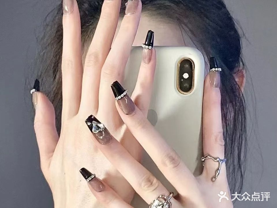 春日美学社