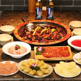 亿霆重庆老火锅(金碣路店)