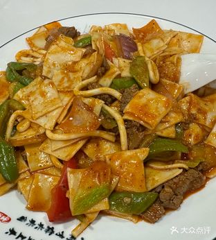 临厦萨尔塔东乡美食