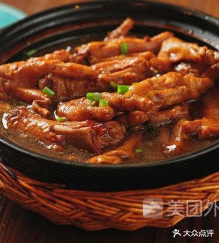 青彩饭店