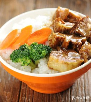 肥姨牛杂(江门顺平购物广场店)