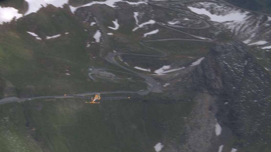 EOS，第一架双向飞越阿尔卑斯山的太阳能飞机