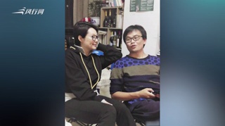 c-袁立大方分享与新婚丈夫亲密合照 配上老公情诗恩爱满满