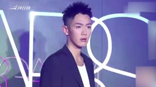 c-抑郁症复发？柯震东发文说“再见” 坦言自己很痛苦