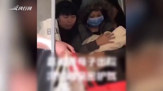 c-赵丽颖出院送媒体的礼物被指小气 网友：baby出院直接发钱！