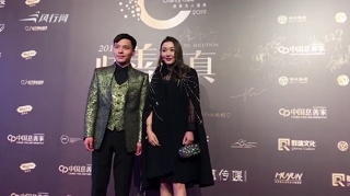 c-2019慈善名人盛典！林志玲造型美翻 张信哲惊喜亮相