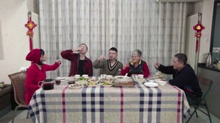 梁缘喜提中药饺子 被质疑味觉有问题